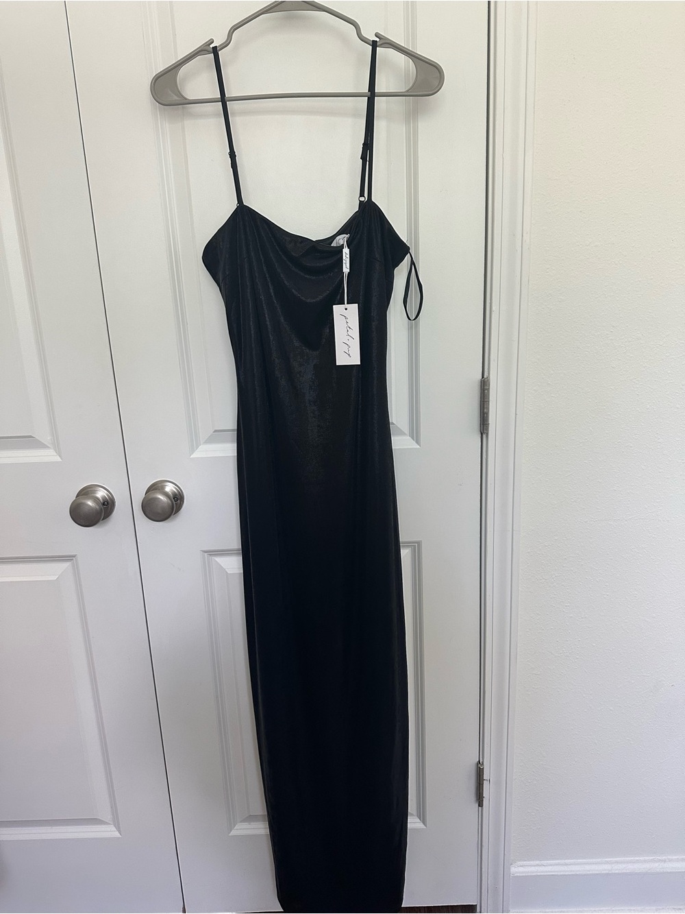 Petal & Pup Lorelai Maxi Dress - Picture 3 of 8
